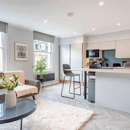 Modern & Chic One Bedroom Apartments In Fitzrovia By Sojo Stay ロンドン エクステリア 写真