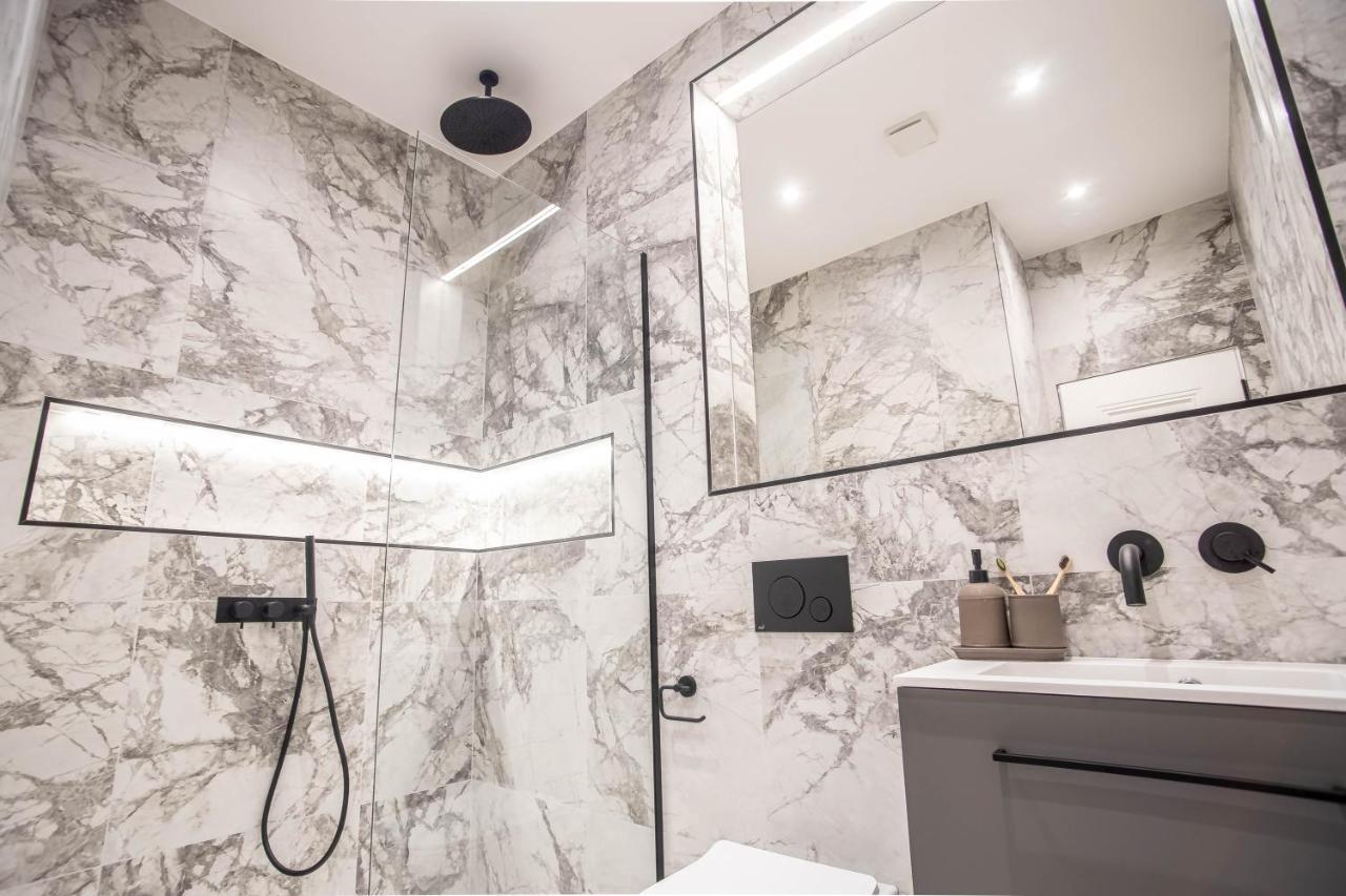 Modern & Chic One Bedroom Apartments In Fitzrovia By Sojo Stay ロンドン エクステリア 写真