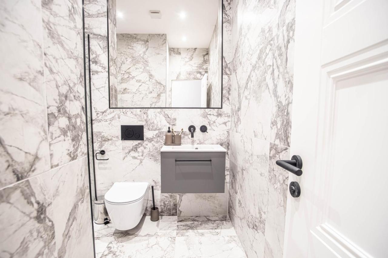 Modern & Chic One Bedroom Apartments In Fitzrovia By Sojo Stay ロンドン エクステリア 写真