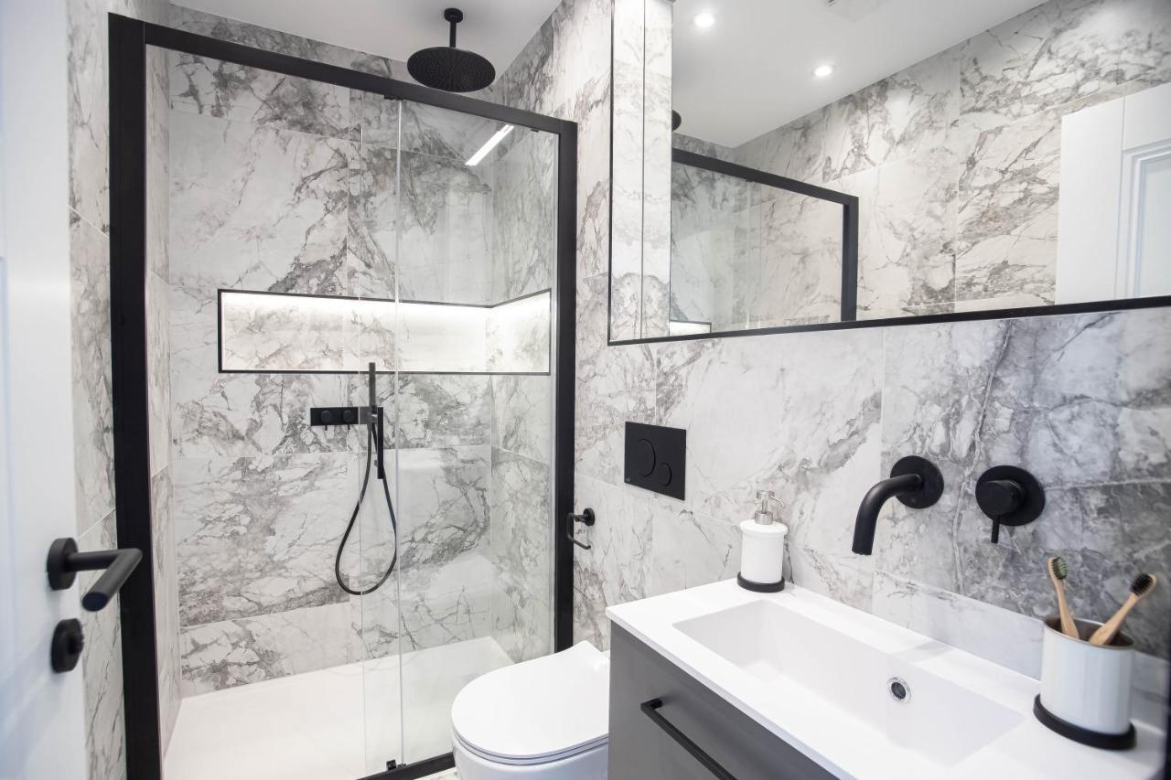 Modern & Chic One Bedroom Apartments In Fitzrovia By Sojo Stay ロンドン エクステリア 写真