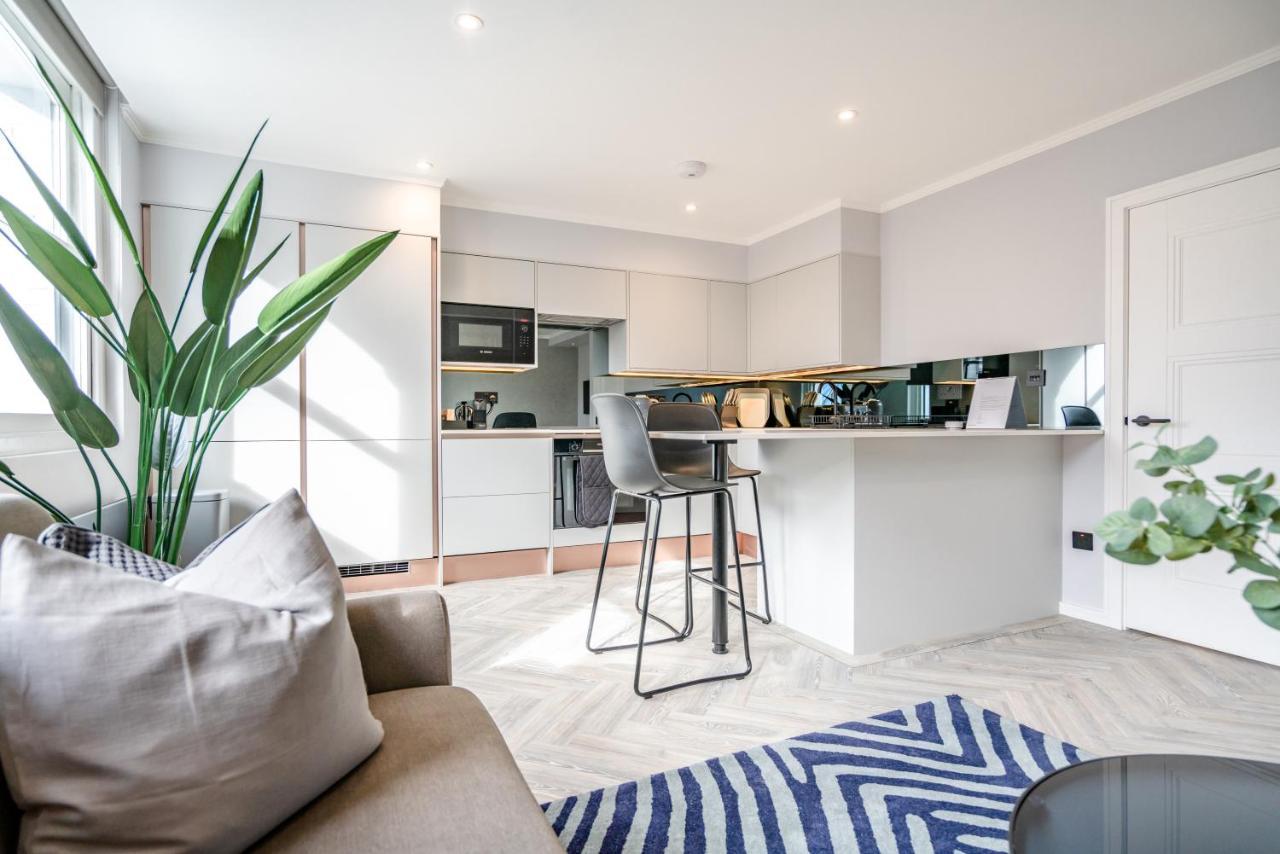 Modern & Chic One Bedroom Apartments In Fitzrovia By Sojo Stay ロンドン エクステリア 写真