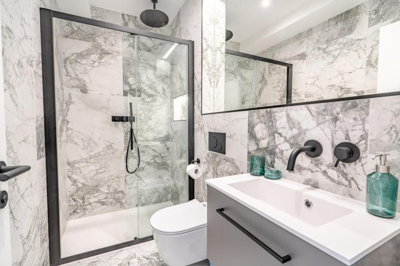 Modern & Chic One Bedroom Apartments In Fitzrovia By Sojo Stay ロンドン エクステリア 写真