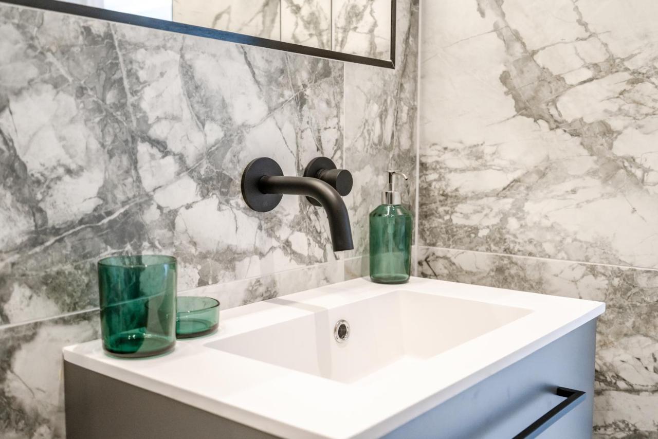 Modern & Chic One Bedroom Apartments In Fitzrovia By Sojo Stay ロンドン エクステリア 写真