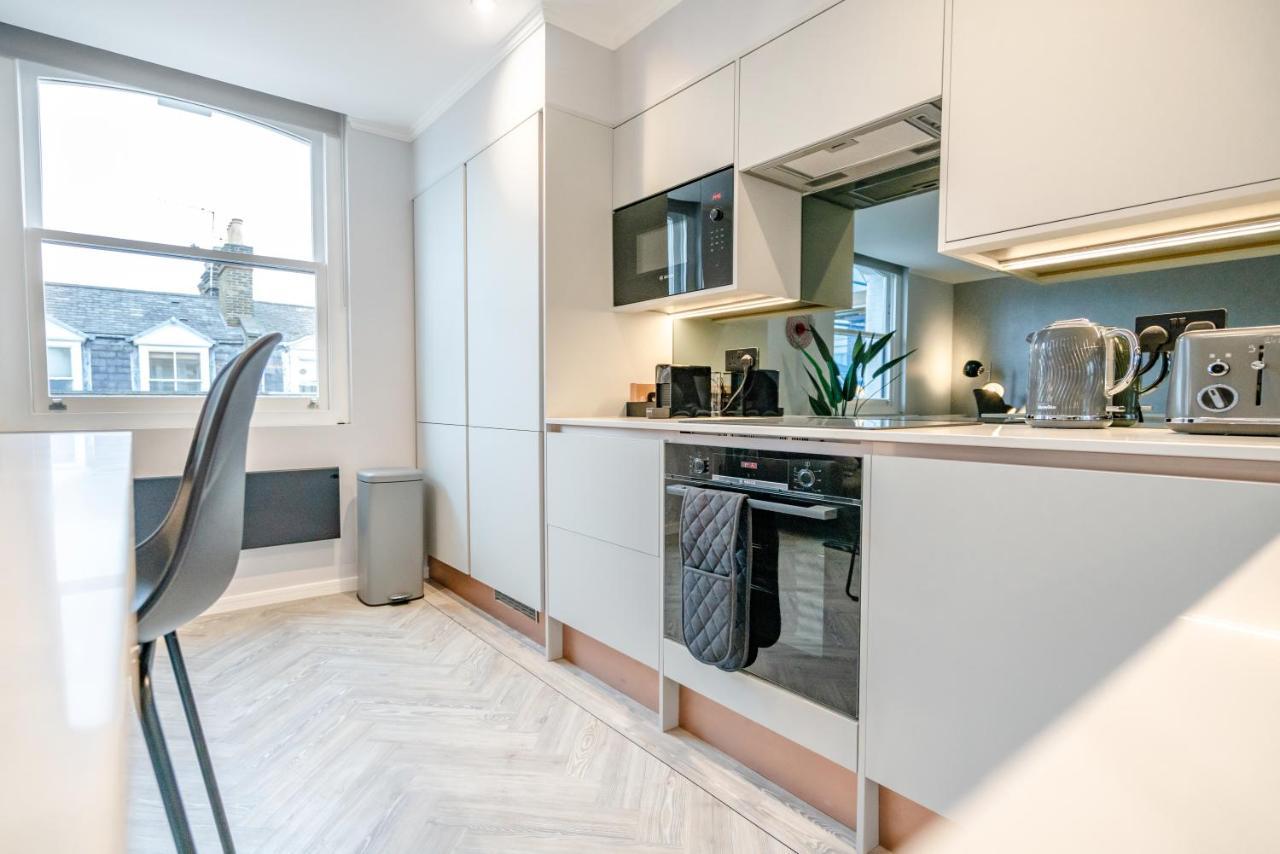 Modern & Chic One Bedroom Apartments In Fitzrovia By Sojo Stay ロンドン エクステリア 写真